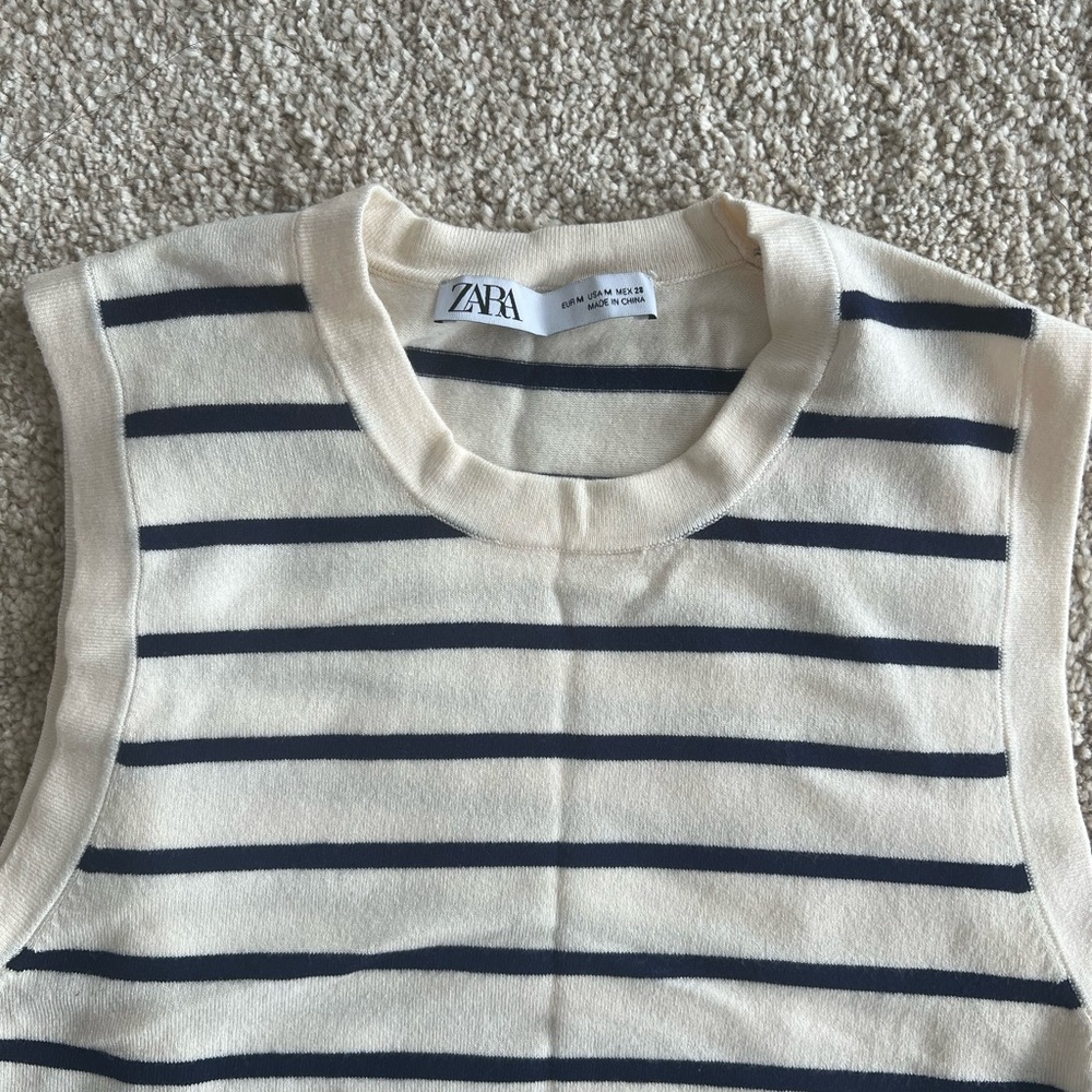 Zara Knitted Vest M striped